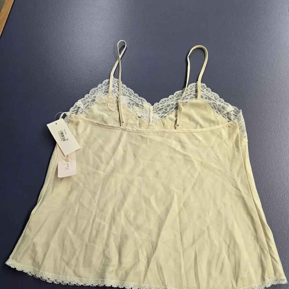 Linea Donatella Lingerie Top NWT Floral Embroidery Size Small (A40)
